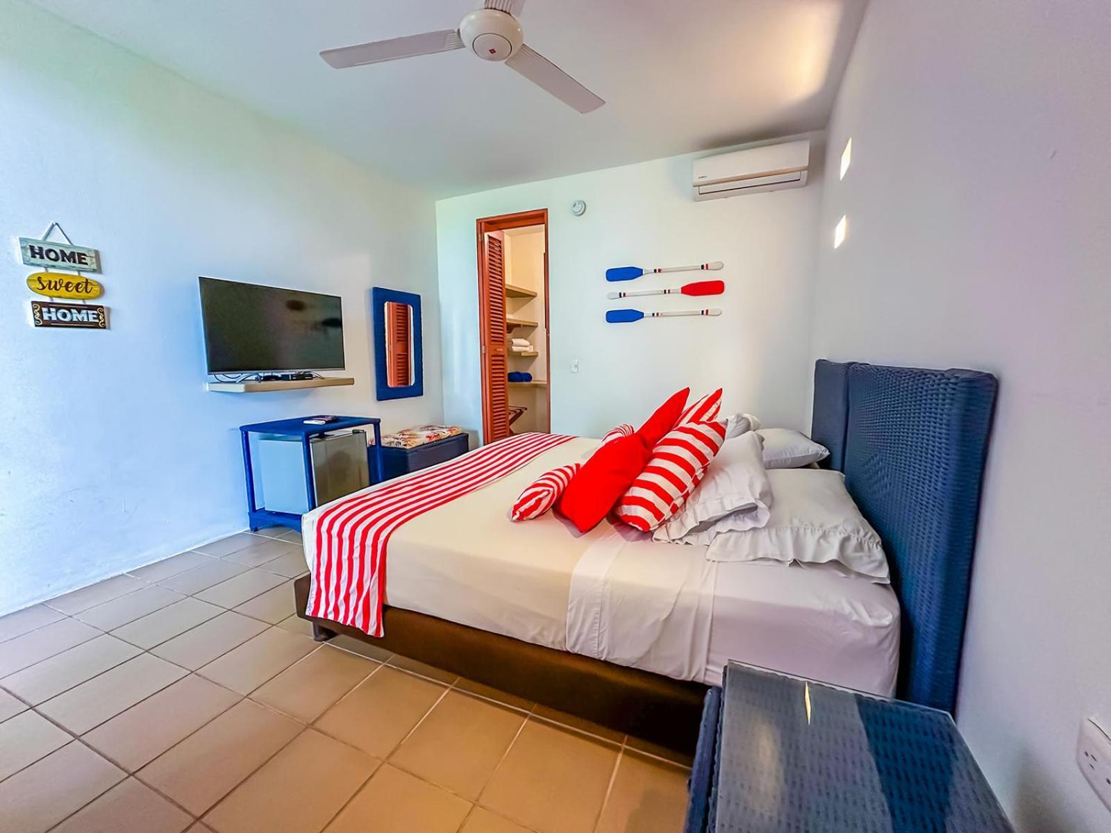 Hotel Chiniu Паломино Экстерьер фото