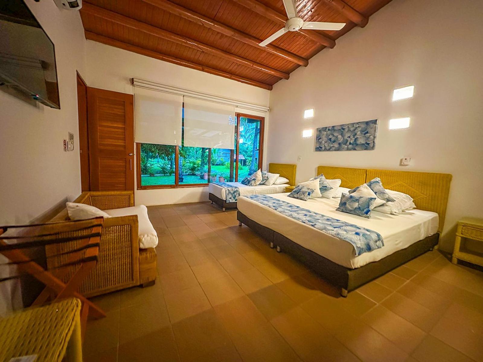 Hotel Chiniu Паломино Экстерьер фото